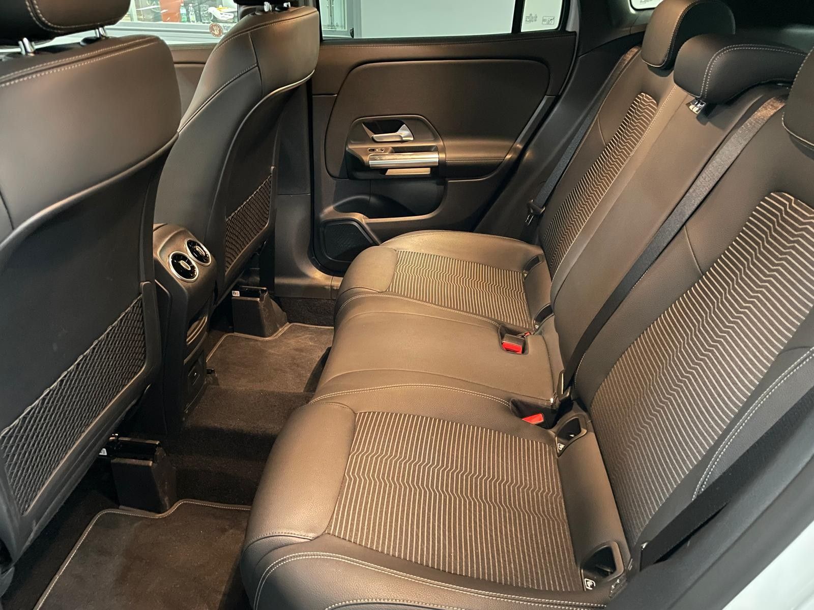 Mercedes-Benz GLA 200  d Automatic